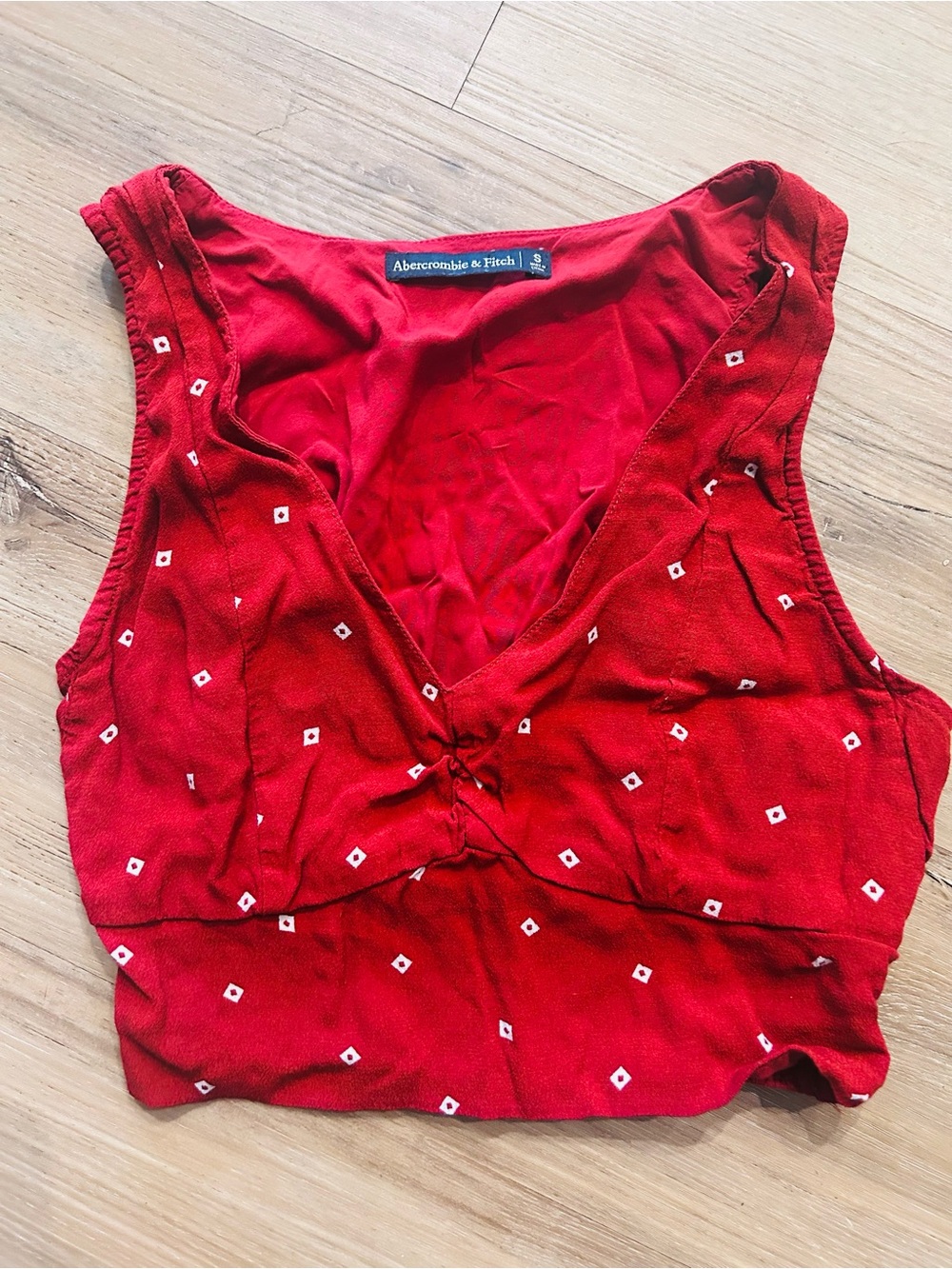 Abercrombie & Fitch Red V-Neck Knot Front Crop Tank with White Diamond Motif